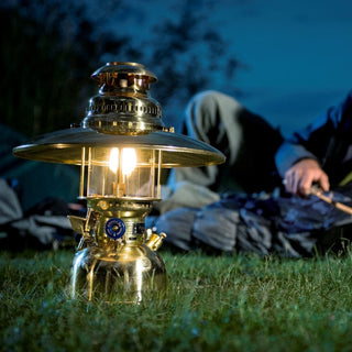 Petromax Apšvietimas Parafino lempa PETROMAX HK 500, žalvaris, aukštis 40 cm,  400 vatų šviesos srautas