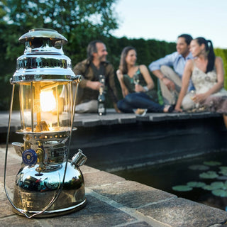 Petromax Apšvietimas Parafino lempa PETROMAX HK 500, žalvaris, aukštis 40 cm,  400 vatų šviesos srautas