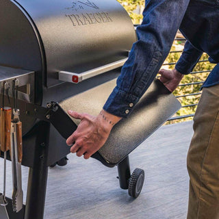 Traeger Lentyna Priekinė nulenkiama lentyna TRAEGER Ironwood 885 ir Pro 780 griliams